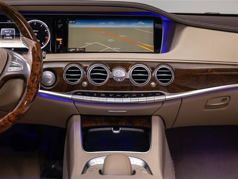 Used 2014 Mercedes-Benz S 550 Sedan image 27