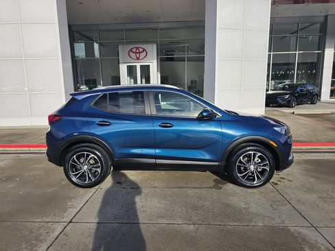 Used 2021 Buick Encore GX Select image 3