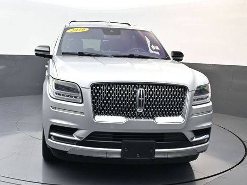 Used 2019 Lincoln Navigator Reserve AWD/4WD image 8