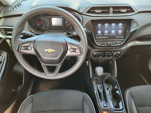 Used 2022 Chevrolet TrailBlazer LT w/ Convenience Package FWD image 35