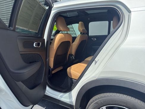 Used 2021 Volvo XC40 T5 Inscription w/ Advanced Package AWD/4WD image 13