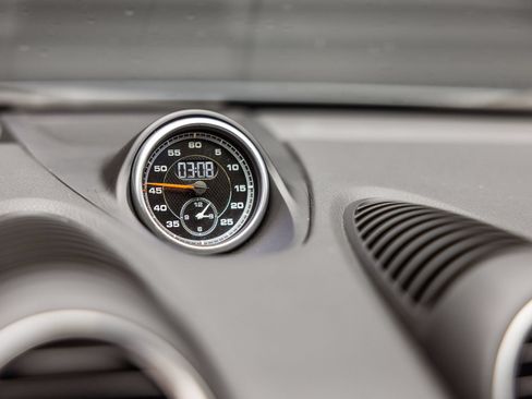 Certified 2024 Porsche 718 Boxster RWD image 17