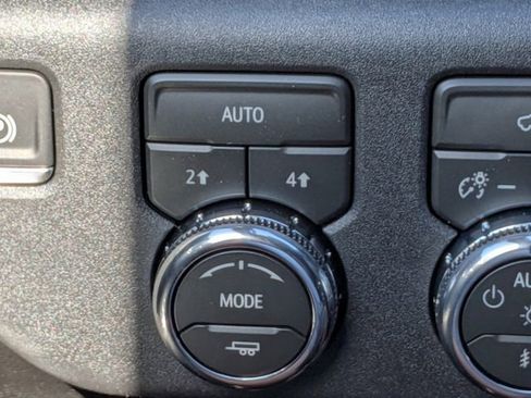 New 2026 GMC Sierra 1500 Elevation image 26