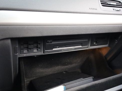 Used 2015 Volkswagen Golf TDI S image 32