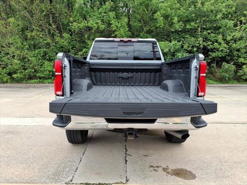 Used 2025 Chevrolet Silverado 3500 LTZ w/ LTZ Plus Package AWD/4WD image 20