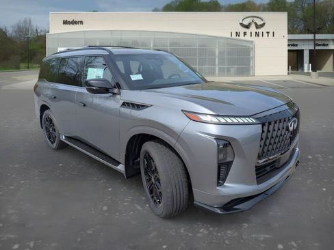 Certified 2026 INFINITI QX80 4WD w/ Sport Exterior Package image 3