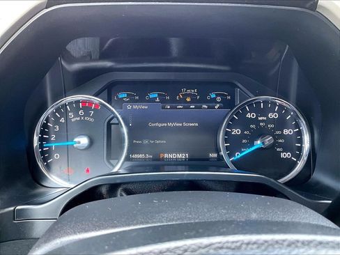 Used 2017 Ford F250 Lariat w/ Lariat Value Package AWD/4WD image 16