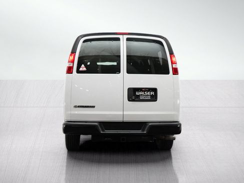 Used 2019 Chevrolet Express 2500 LS w/ Driver Convenience Package RWD image 4