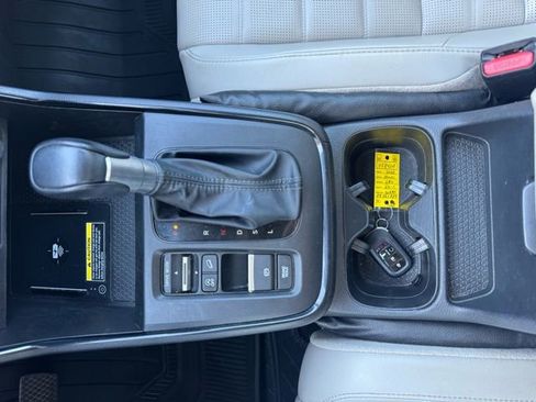 Used 2023 Honda CR-V EX-L image 22