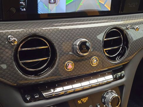 Certified 2022 Rolls-Royce Ghost Black Badge AWD/4WD image 39