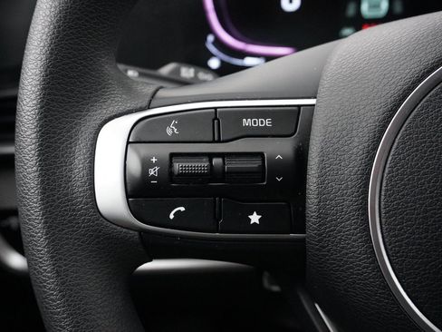 Used 2023 Kia Sportage LX image 35