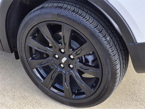 Used 2023 Cadillac XT4 Sport w/ Cold Weather Package image 8