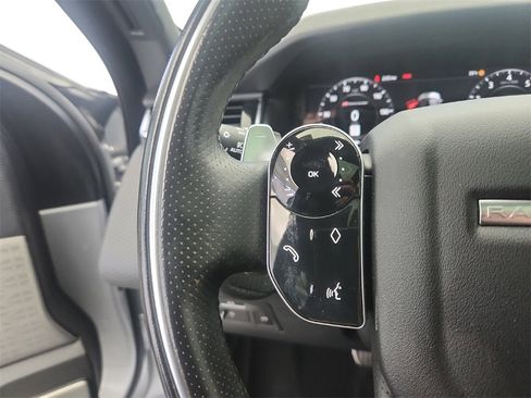 Used 2019 Land Rover Range Rover Velar R-Dynamic SE image 36