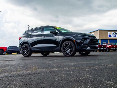 Used 2024 Chevrolet Blazer LT w/ Convenience Package image 9