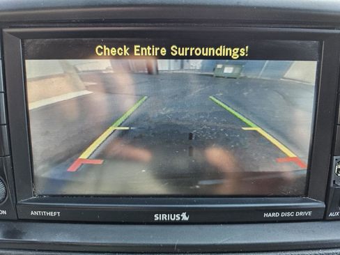 Used 2016 Dodge Grand Caravan SE image 16