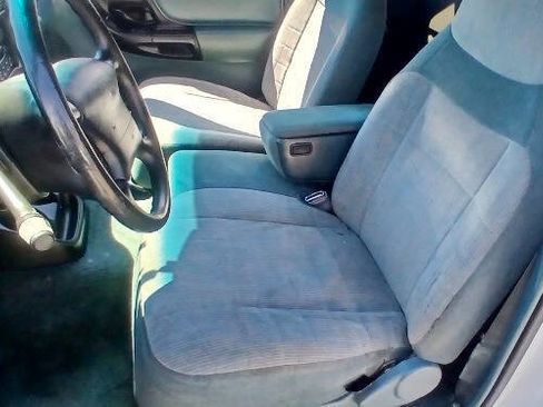 Used 1996 Ford Ranger XLT image 11