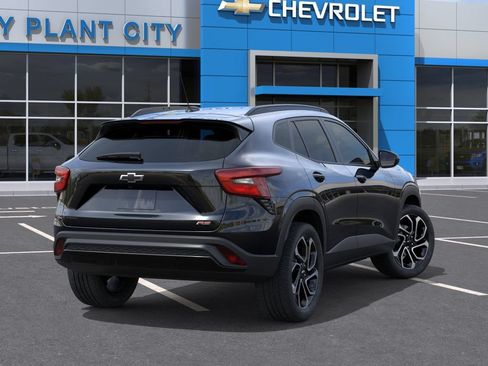 New 2026 Chevrolet Trax RS w/ Driver Confidence Package FWD image 4