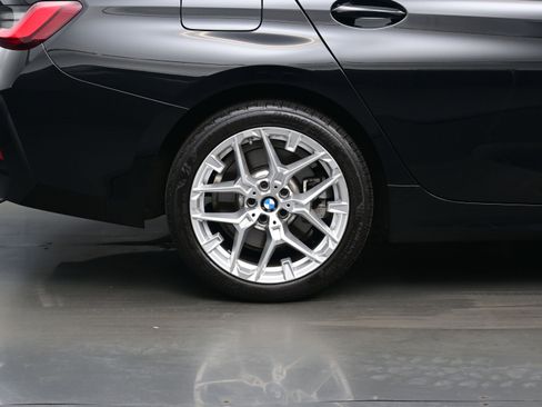 Used 2025 BMW 330i xDrive Sedan image 9