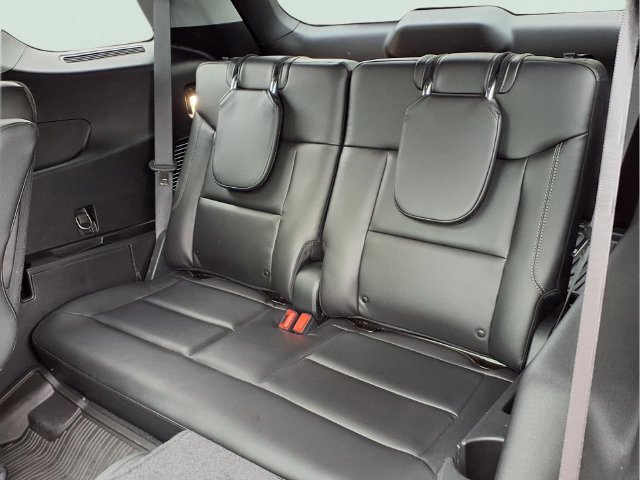 Used 2020 Ford Explorer Limited AWD/4WD image 23