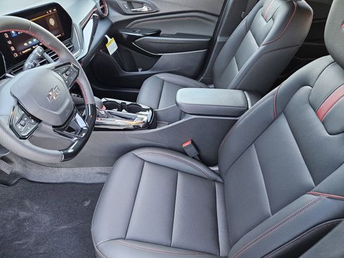 New 2026 Chevrolet Trax RS w/ Sunroof Package image 16