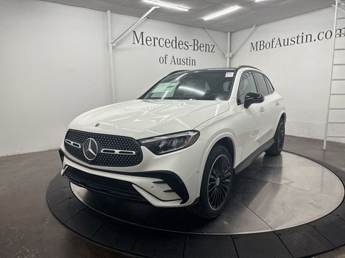 New 2026 Mercedes-Benz GLC 300 image 3