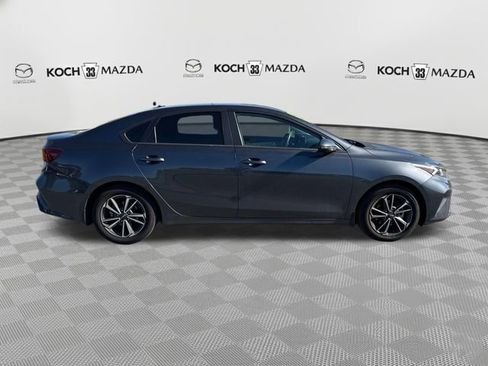 Used 2023 Kia Forte LXS w/ LXS Technology Package FWD image 8
