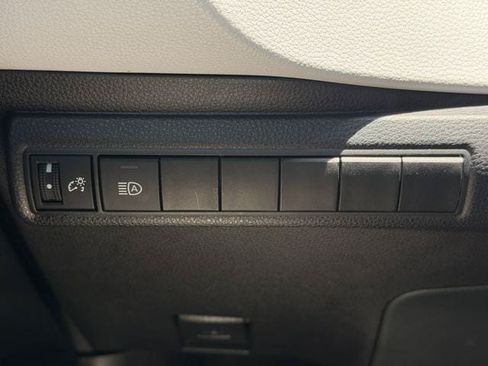Certified 2025 Toyota Corolla SE FWD image 22