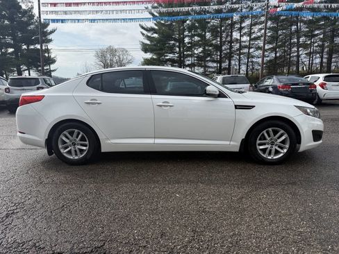 Used 2011 Kia Optima LX w/ Convenience Pkg image 15