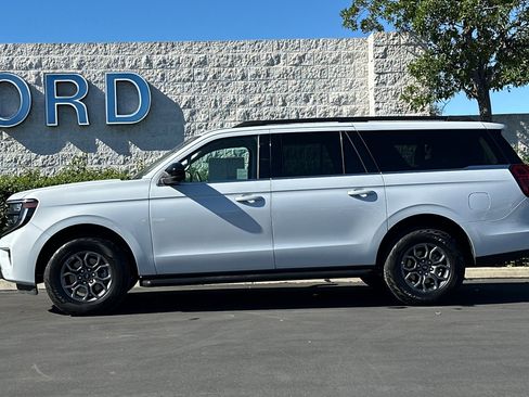 Used 2025 Ford Expedition Max Active image 7