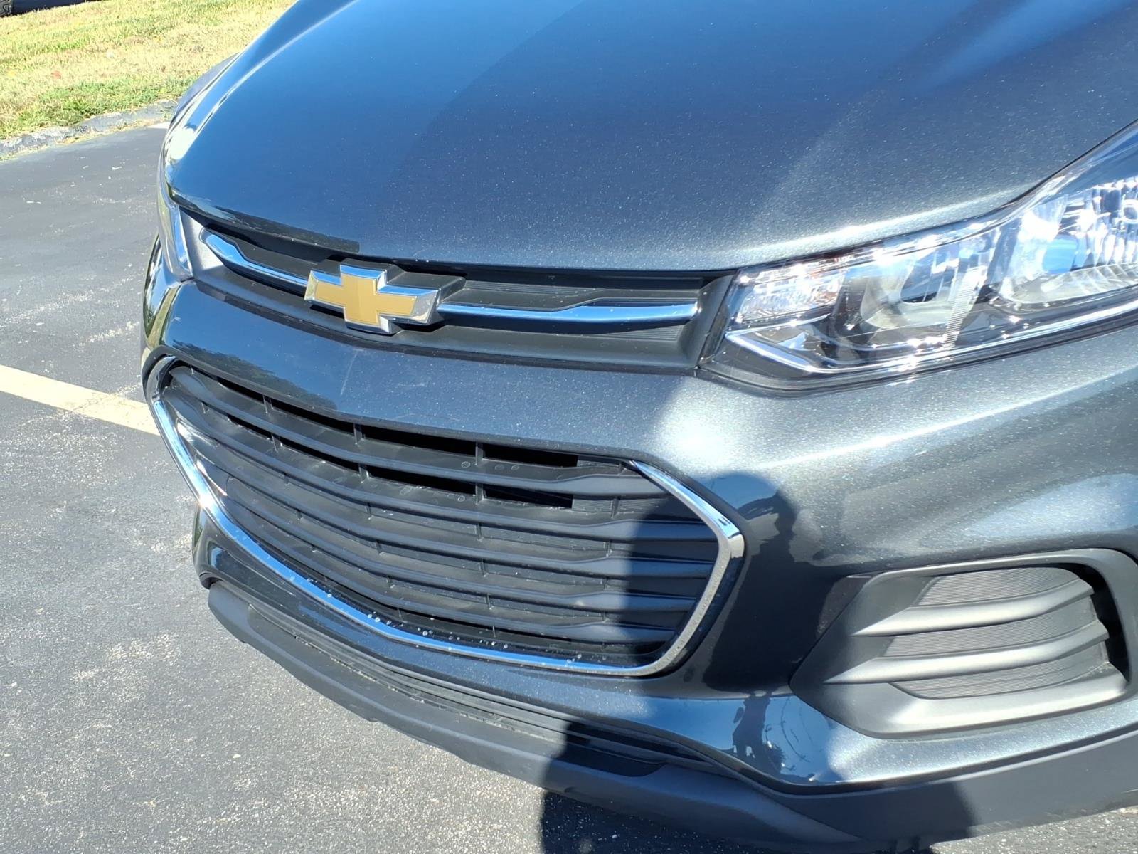 Used 2020 Chevrolet Trax LS w/ Tint and Cruise Package FWD image 32