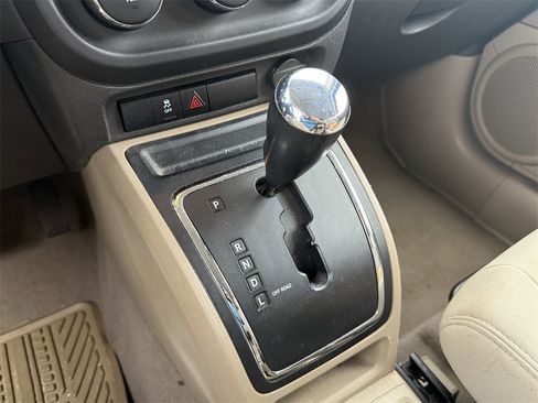 Used 2010 Jeep Patriot Sport image 18