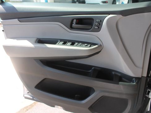 Used 2021 Honda Odyssey EX-L image 13