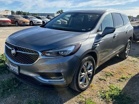 Used 2019 Buick Enclave Avenir w/ Avenir Technology Package image 8