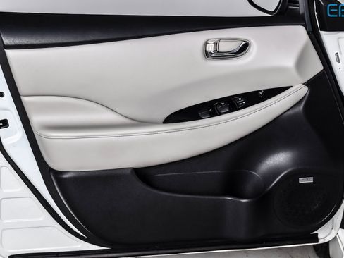 Used 2019 Nissan Leaf SL Plus w/ Protection Package image 17