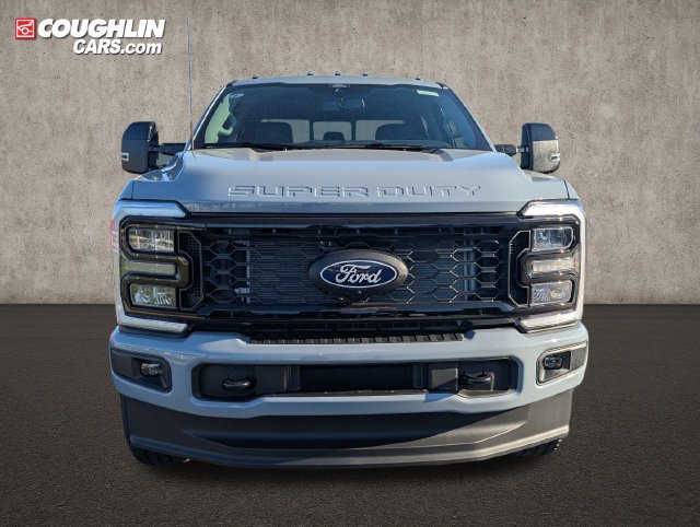 New 2027 Ford F350 Lariat w/ Black Appearance Package AWD/4WD image 2