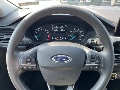 Used 2022 Ford Escape SE AWD/4WD image 16