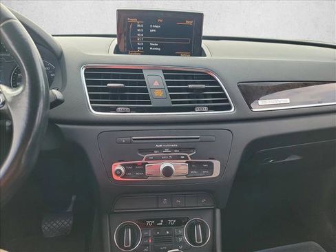 Used 2016 Audi Q3 2.0T Prestige image 18