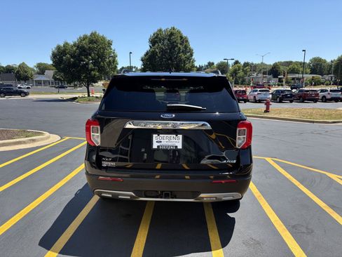 Used 2023 Ford Explorer XLT w/ Equipment Group 202A AWD/4WD image 5