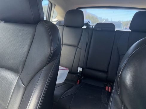 Used 2018 Subaru Impreza 2.0i Limited image 9