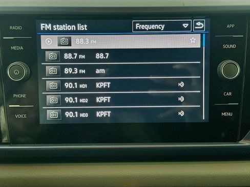 Used 2023 Volkswagen Taos SE w/ Black Wheel Package FWD image 19
