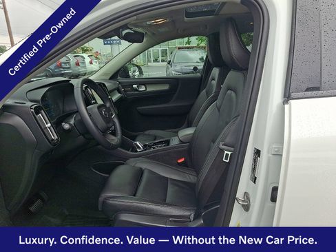 Certified 2024 Volvo XC40 B5 Plus w/ Protection Package Premier AWD/4WD image 14