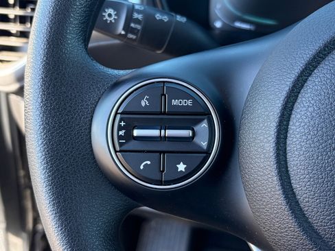 Certified 2025 Kia Soul LX image 20