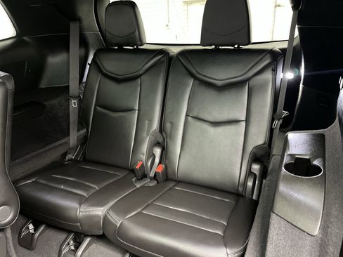 Used 2023 Cadillac XT6 Sport w/ Technology Package image 15