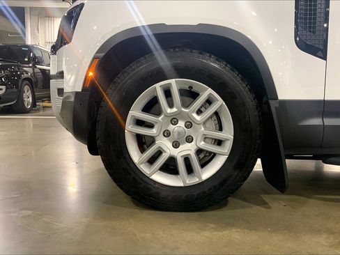 Certified 2025 Land Rover Defender 110 S AWD/4WD image 10