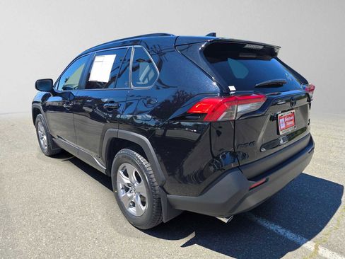 Certified 2024 Toyota RAV4 LE AWD/4WD image 5