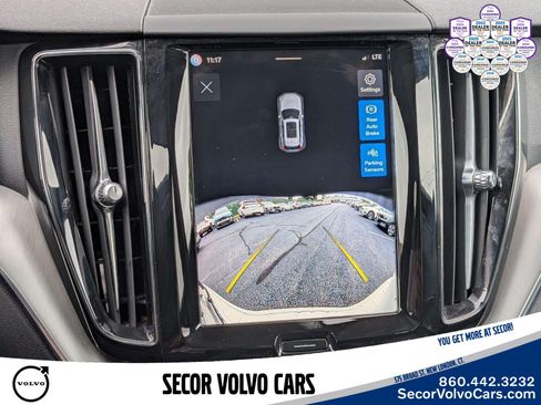 Certified 2024 Volvo XC60 B5 Core w/ Protection Package Premier AWD/4WD image 25