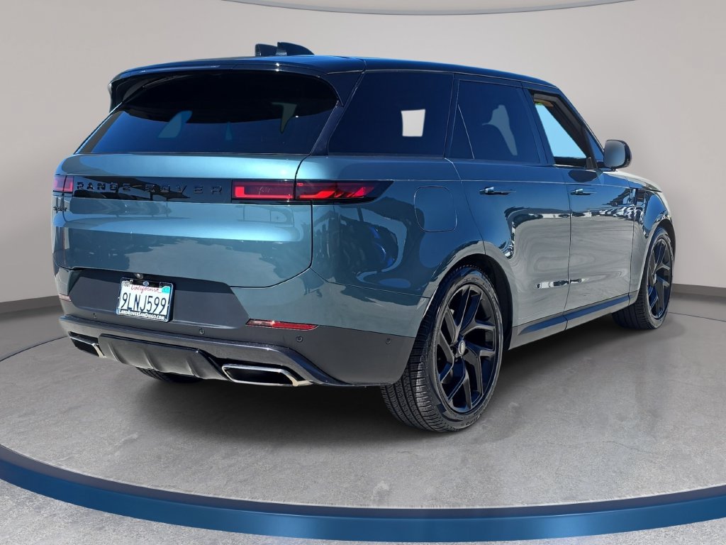 Used 2024 Land Rover Range Rover Sport SE AWD/4WD image 5