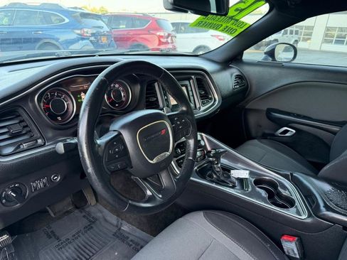 Used 2015 Dodge Challenger SXT w/ Super Sport Group (SS/T) RWD image 13