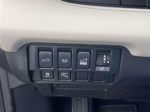 Used 2020 Subaru Ascent Limited w/ Technology Package image 11