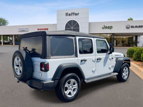 Used 2018 Jeep Wrangler Unlimited Sport S AWD/4WD image 6